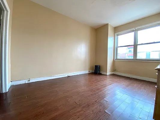 Sold by Remax Real Estate Professionals | media 31