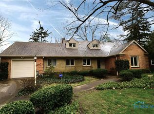 2731 Densmore Dr, Toledo, OH 43606