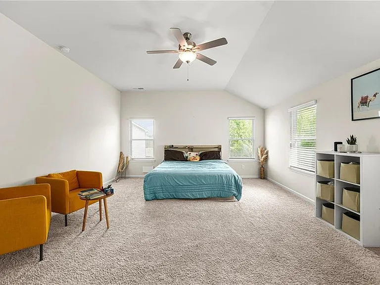2195 Cormac St — Photo 16