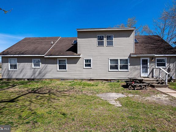 4th image of 29618 Armory Rd