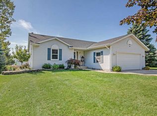3878 Pebblefield Dr, Hudsonville, MI 49426