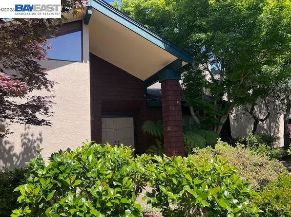 202 Baywood Rd, Alameda, CA 94502