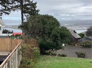 1109 SW 12th St, Newport, OR 97365