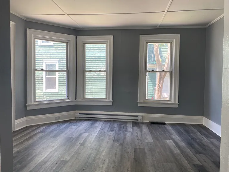 60 Center St — Photo 14
