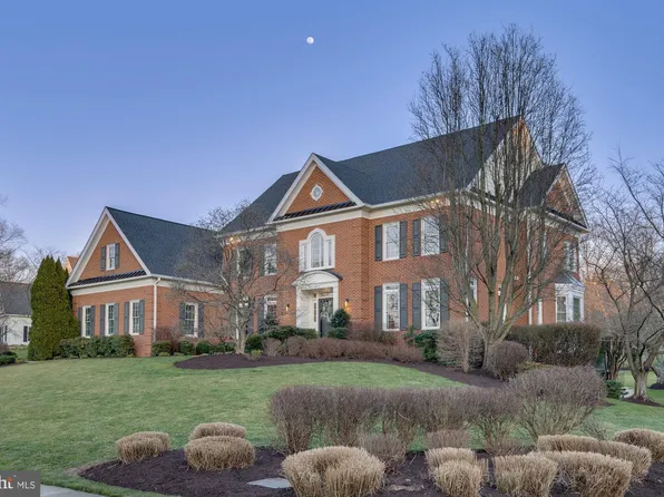 1807 Watervale Way, Vienna, VA 22182