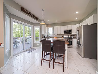 4736 Chasemoor Dr Portage Mi 49024 Zillow