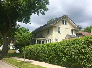 2 Dalkeith Rd, Rochester, NY 14609