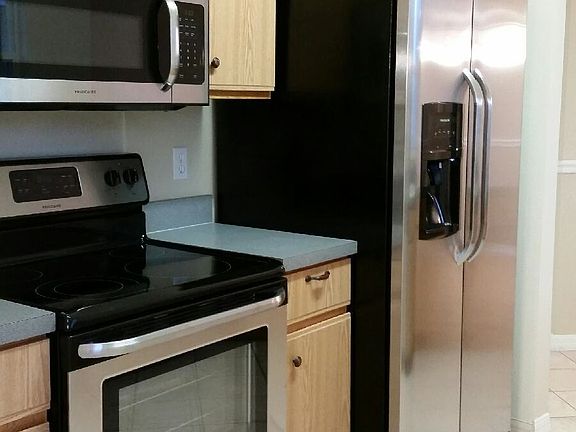 3rd image of 2388 Academy Ave