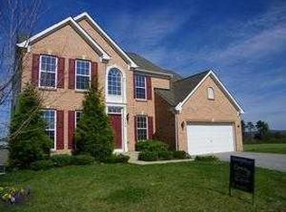 1329 Winterberry Ct, York, PA 17408