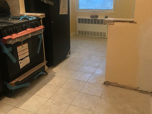 4th image of 10417 Avenue K #2