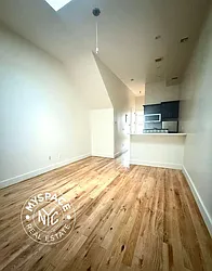 168 Cooper Street, #3R