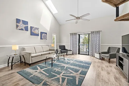 1890 Colony Dr #2-ID1381671P Photo 1