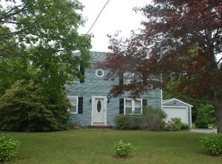 34 Thatchers Ln, East Falmouth, MA 02536