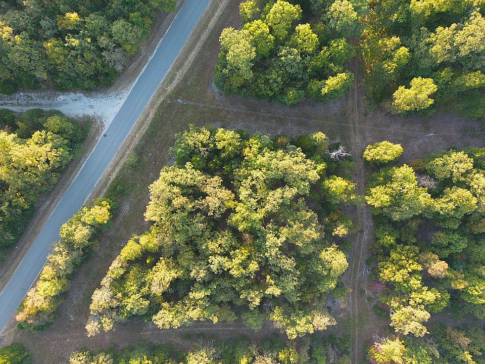 part of Grapevine Ln.