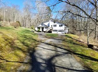 301 Old Turnpike Rd, Banner Elk, NC 28604