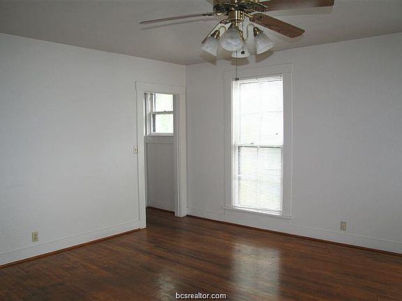 4th image of 1305 E 25th St #A