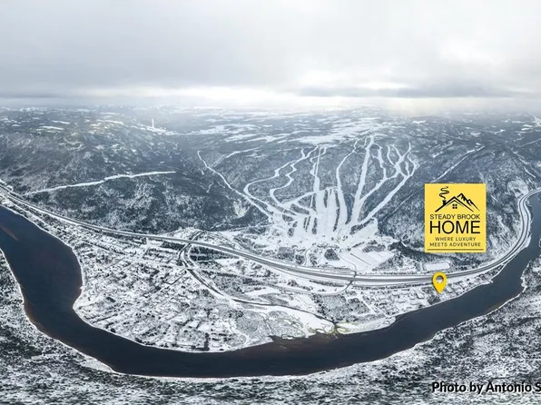 31-33 Dogwood Drive, Steady Brook, NL A2H2N2