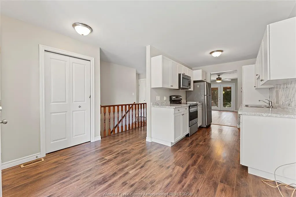 2 bed, $2,300 — Photo 4