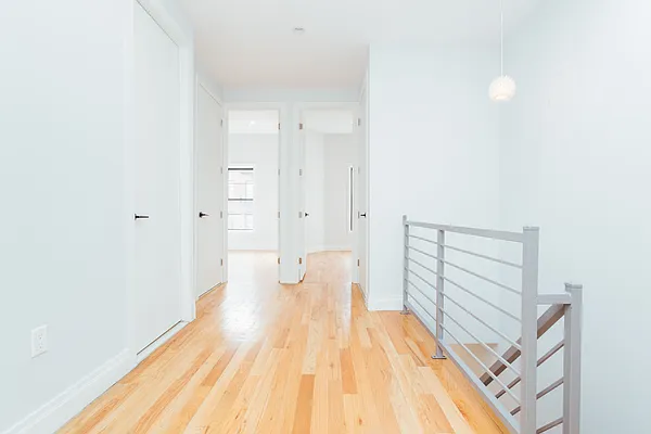 Rented by Nooklyn NYC LLC | media 27
