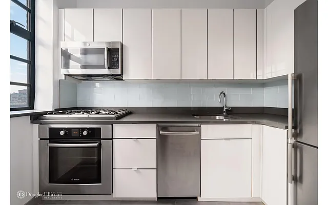 Rented by Douglas Elliman | media 10