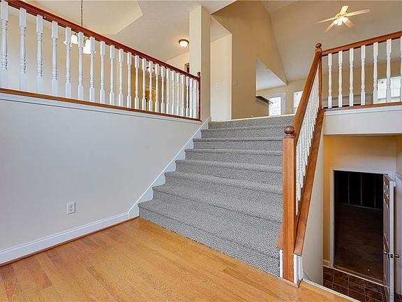 3rd image of 4280 Singletree Dr