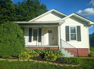 171 Woodlyn Rd, Johnson City, TN 37601