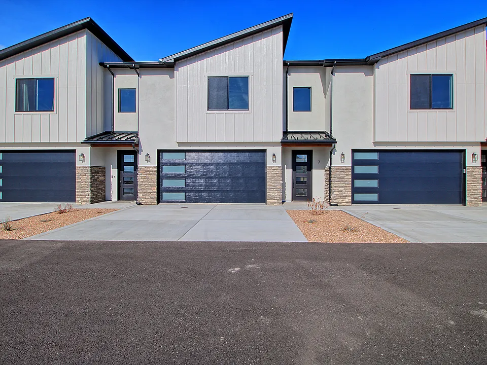 681 28th Rd #7