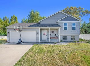 71300 Ilean Rd, Edwardsburg, MI 49112