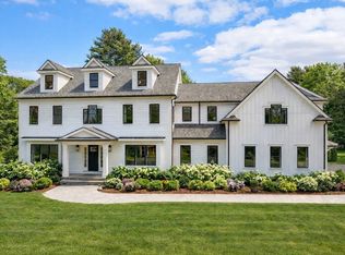 4 Peartree Ln, Wayland, MA 01778