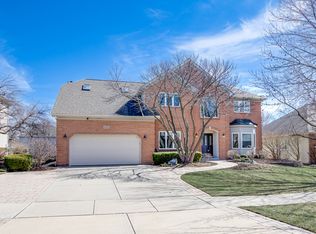 828 Sanctuary Ln, Naperville, IL 60540