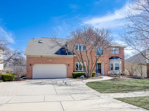 828 Sanctuary Ln, Naperville, IL 60540