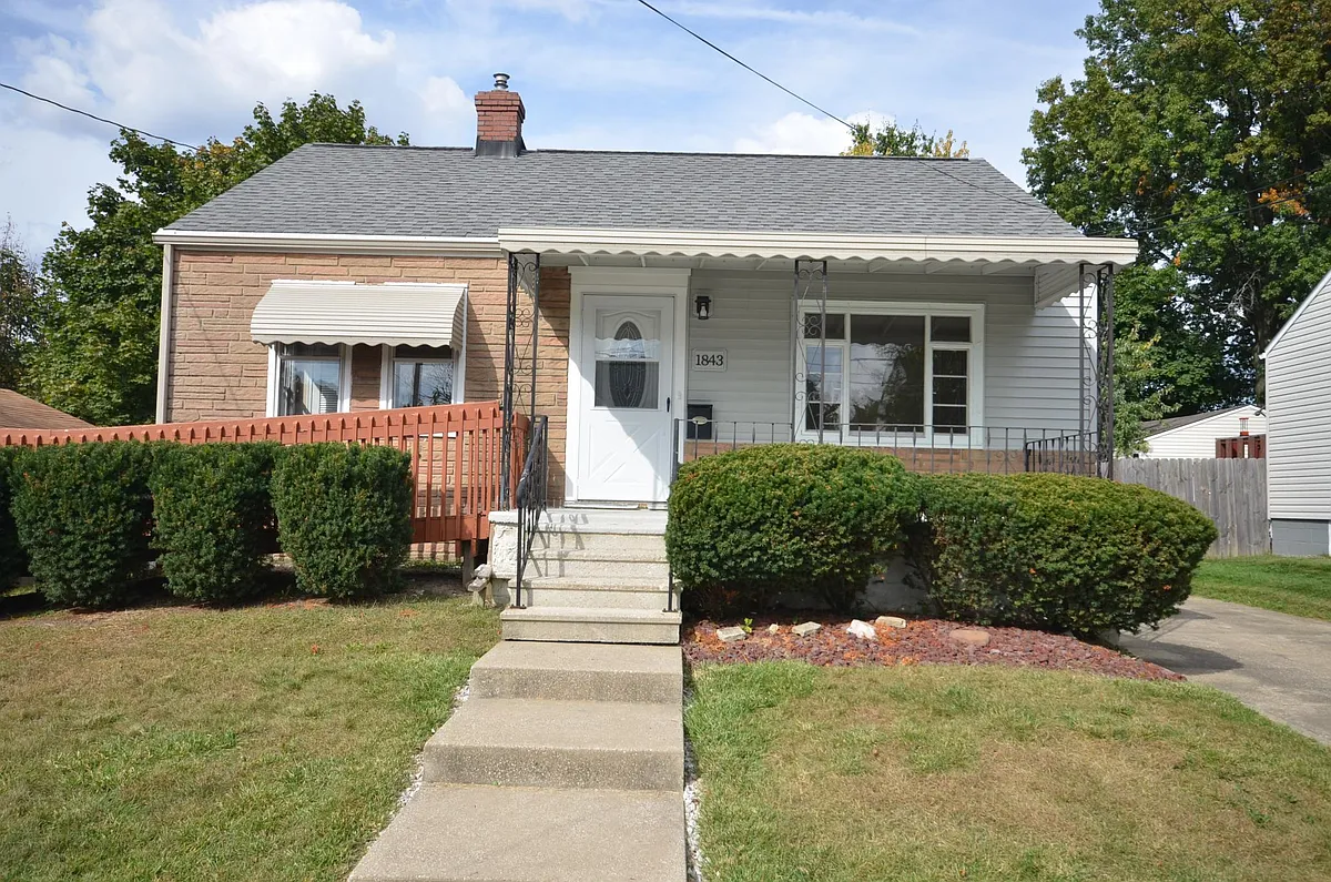 Building Photo - 1843 Cameroon Ct