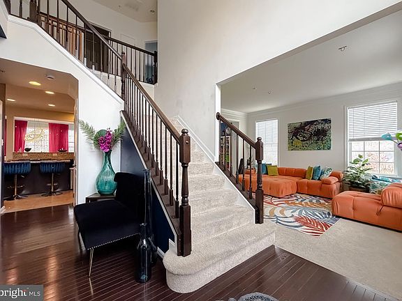 2nd image of 2810 Pumpkin St