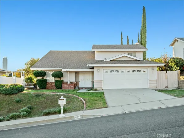 23208 Cuervo Dr, Santa Clarita, CA 91354