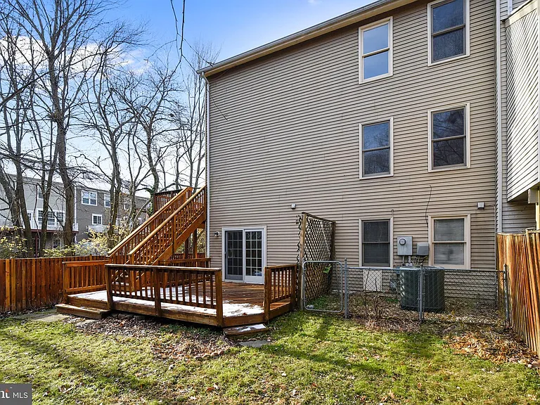 3023 Oakton Meadows Ct — Photo 28