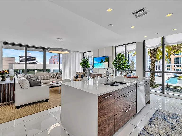 100 E Las Olas Blvd #1701 — Photo 3
