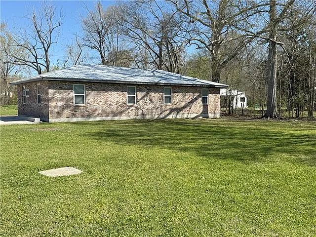 2 bed, 1.0 bath, 600 sqft, $900 — Photo 3