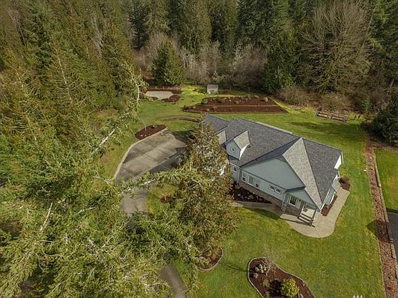 3rd image of 4725 77th Ct SE