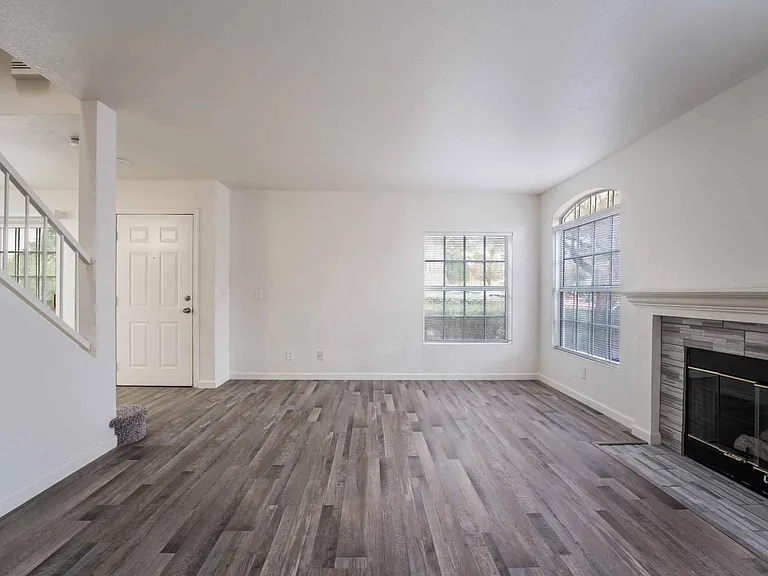 2608 Autumn Blaze Ave — Photo 6