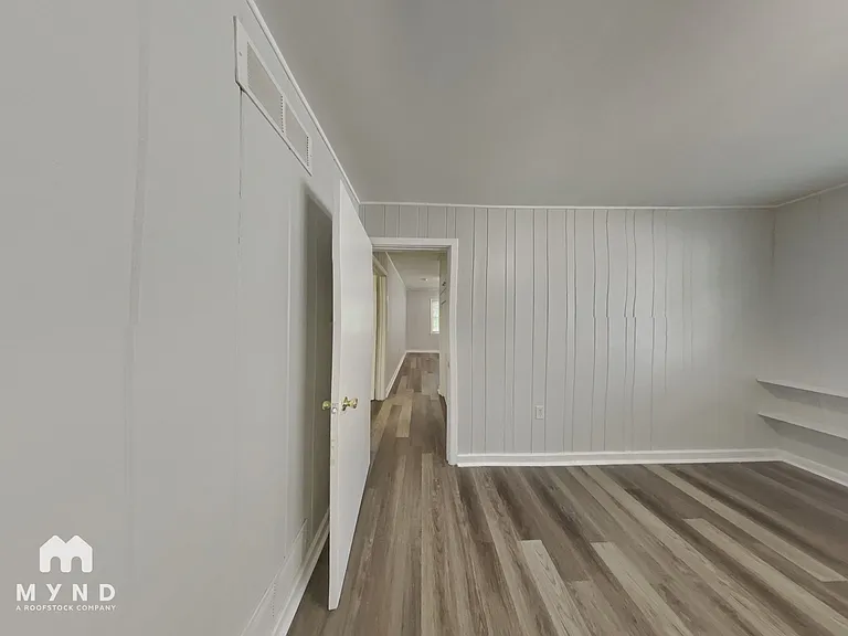 510 9th Ave — Photo 12