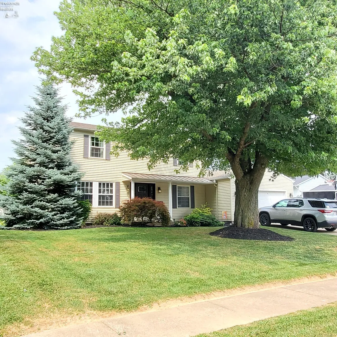 3011 Hinde Ave photo 1