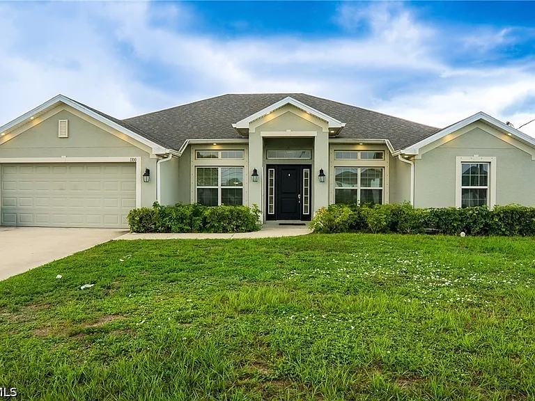 1100 Diplomat Pkwy W — Photo 1