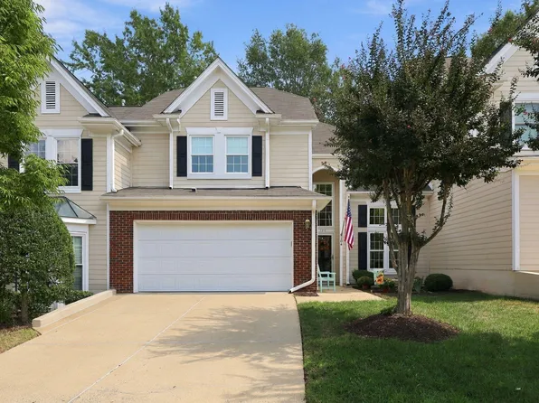 104 Lake Tillery Dr, Cary, NC 27519