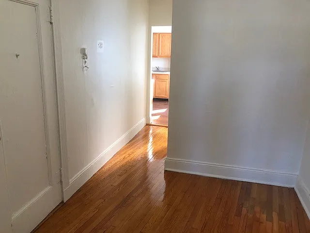 127 Sutherland Rd #L — Photo 9
