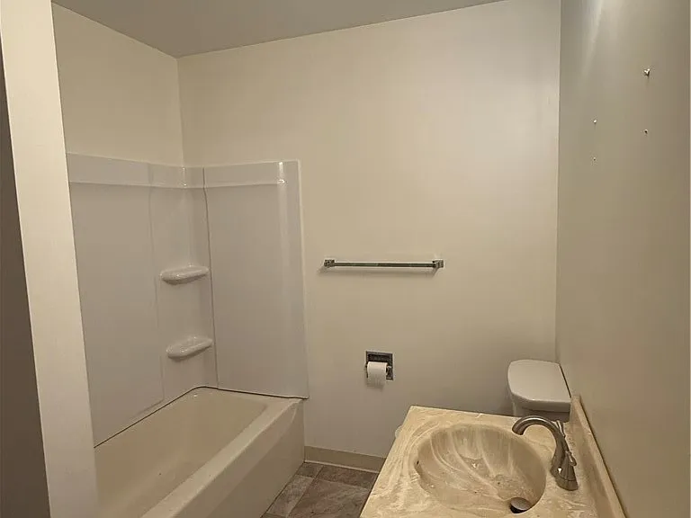 766 N Pike Rd — Photo 9