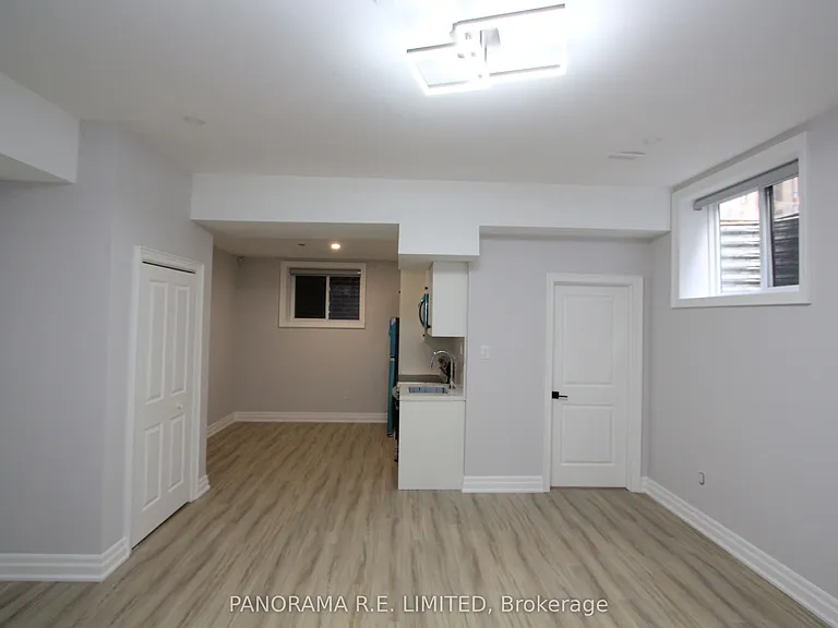 11 Cronin Dr #2 — Photo 3