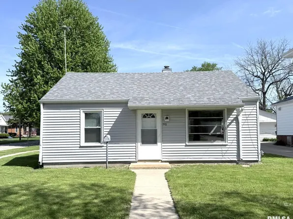 715 E 3rd St, Galesburg, IL 61401