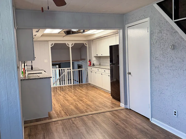 243 E Central Ave — Photo 5