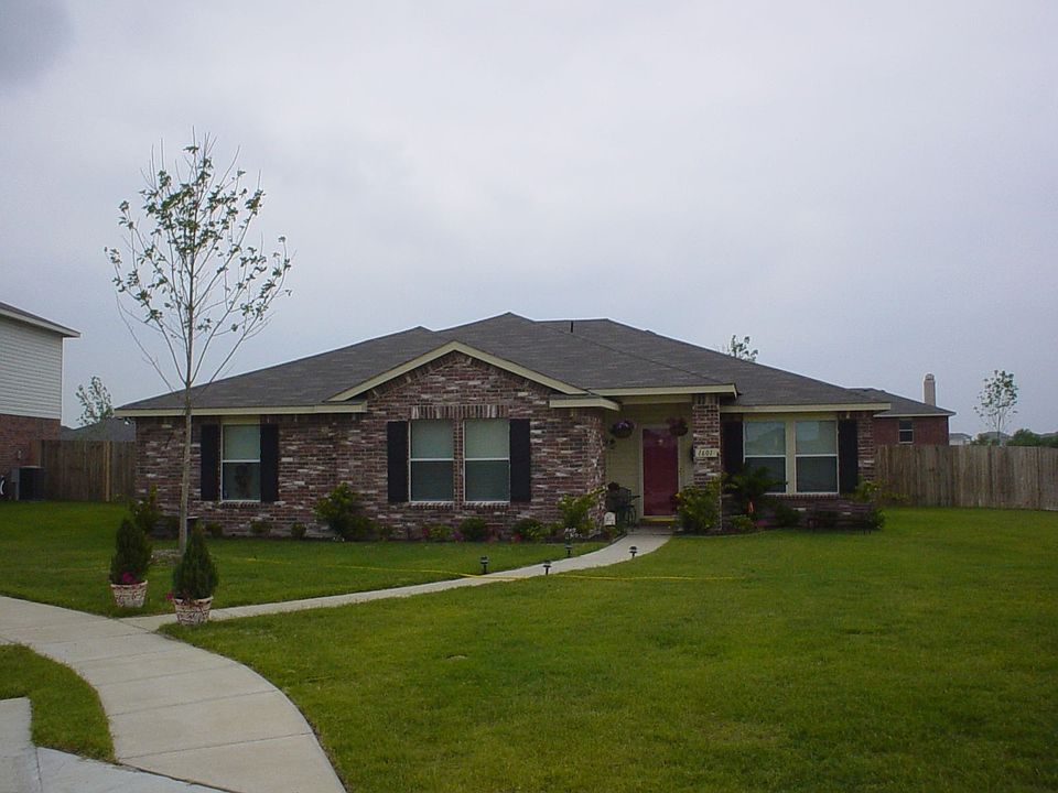 1st image of 1601 Creekridge Ct