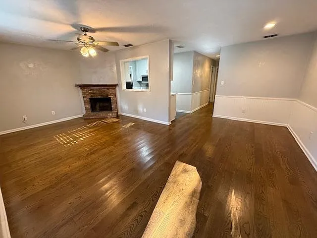 168 Parkbrook Cir — Photo 2